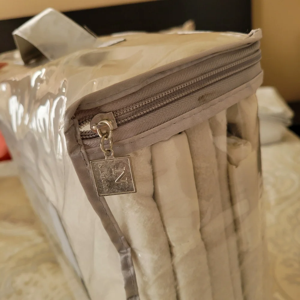 N Natori Silk Essence Blanket - Elegant Cream